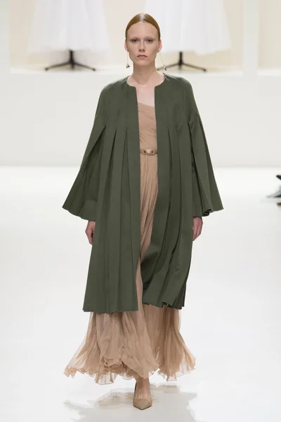 Look 26
